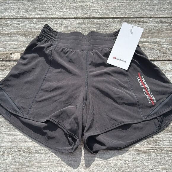 Lululemon Hotty‎ Hot Short High-Rise Long 4" Black NEW YORK edition 🔥🔥 🔥 - Picture 1 of 6